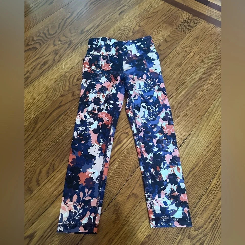Old Navy Floral Girls Leggings Size S(6/7)